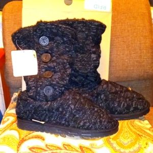 Cable Knit Muk Luks boots